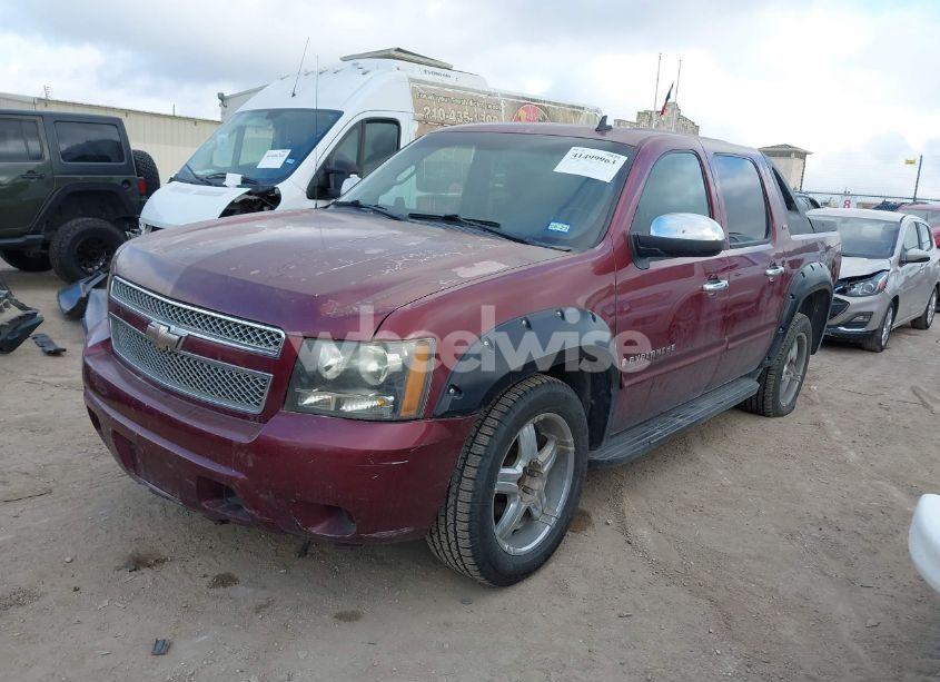 Photo 2 of 2008 Chevrolet Avalanche 1500 LS (VIN 3GNEC12088G261617)
