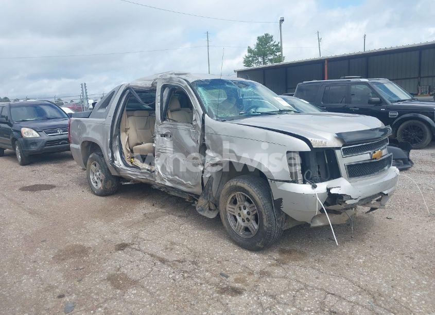 2007 Chevrolet Avalanche 1500 LS (VIN 3GNEC120X7G116612) main photo