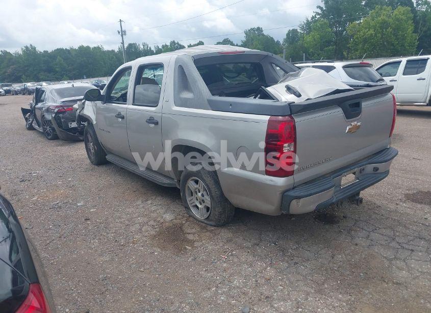 Photo 3 of 2007 Chevrolet Avalanche 1500 LS (VIN 3GNEC120X7G116612)