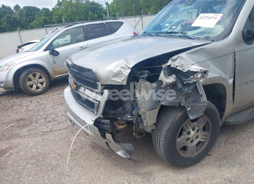 Photo 6 of 2007 Chevrolet Avalanche 1500 LS (VIN 3GNEC120X7G116612)