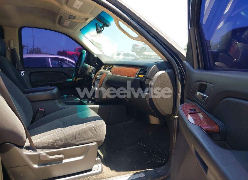 Photo 5 of 2007 Chevrolet Avalanche 1500 LT (VIN 3GNEC120X7G215740)