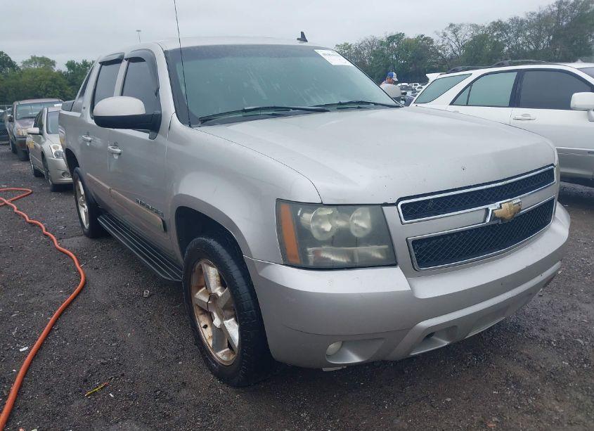 2007 Chevrolet Avalanche 1500 LT (VIN 3GNEC120X7G244901) main photo