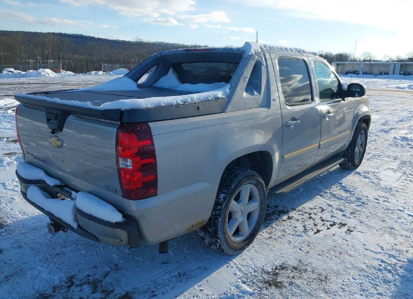 Photo 4 of 2007 Chevrolet Avalanche 1500 LT (VIN 3GNEC120X7G288249)