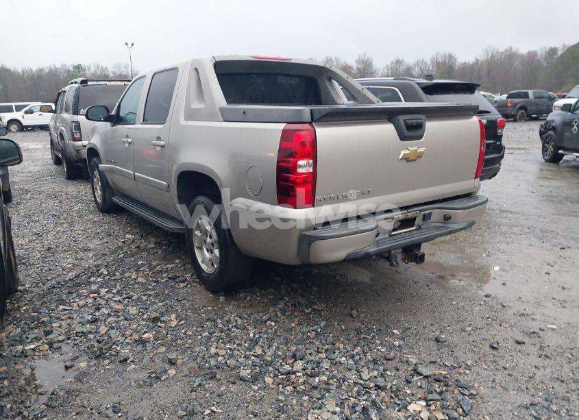 Photo 3 of 2007 Chevrolet Avalanche 1500 LT (VIN 3GNEC120X7G295332)