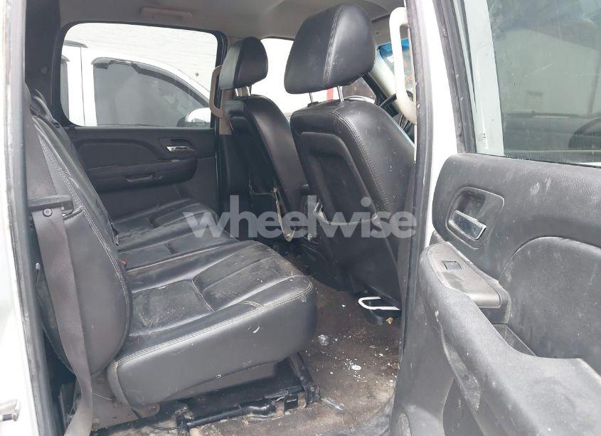 Photo 8 of 2007 Chevrolet Avalanche 1500 LT (VIN 3GNEC120X7G321458)