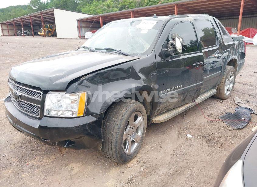 Photo 2 of 2008 Chevrolet Avalanche 1500 LTZ (VIN 3GNEC120X8G132486)