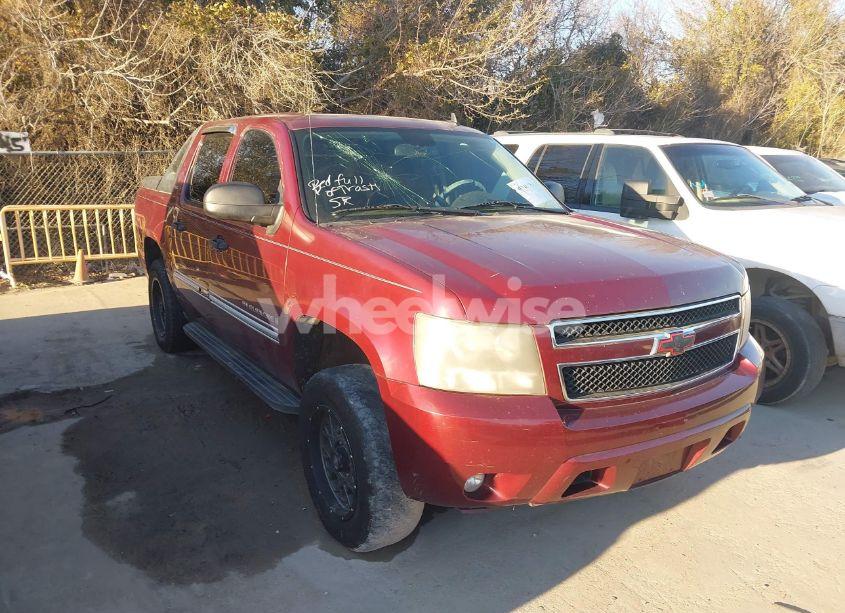 2008 Chevrolet Avalanche 1500 LS (VIN 3GNEC120X8G301700) main photo