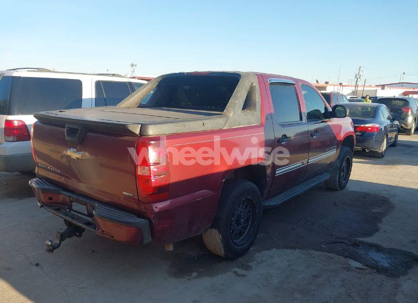 Photo 4 of 2008 Chevrolet Avalanche 1500 LS (VIN 3GNEC120X8G301700)