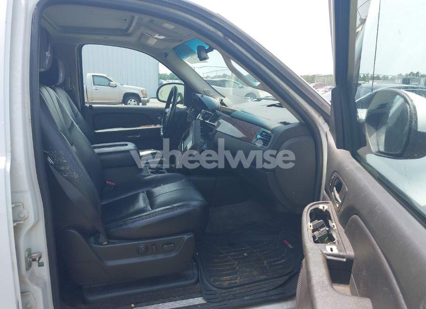 Photo 5 of 2007 Chevrolet Avalanche 1500 LTZ (VIN 3GNEC12J17G147854)