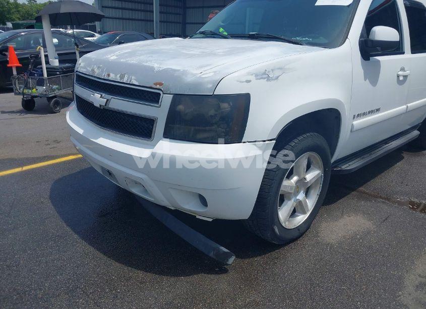 Photo 6 of 2007 Chevrolet Avalanche 1500 LTZ (VIN 3GNEC12J17G147854)