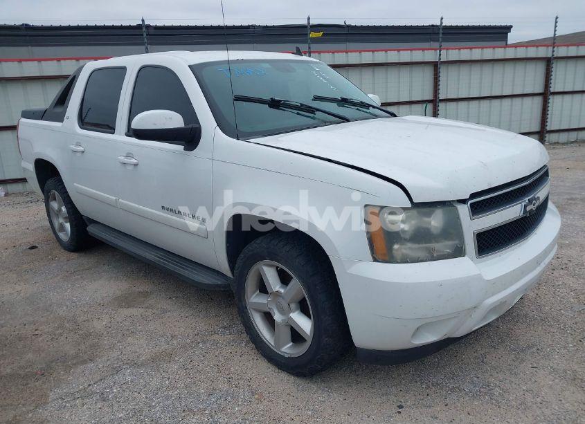 2007 Chevrolet Avalanche 1500 LT (VIN 3GNEC12J17G298600) main photo