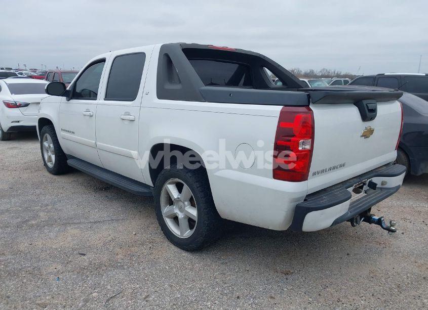 Photo 3 of 2007 Chevrolet Avalanche 1500 LT (VIN 3GNEC12J17G298600)
