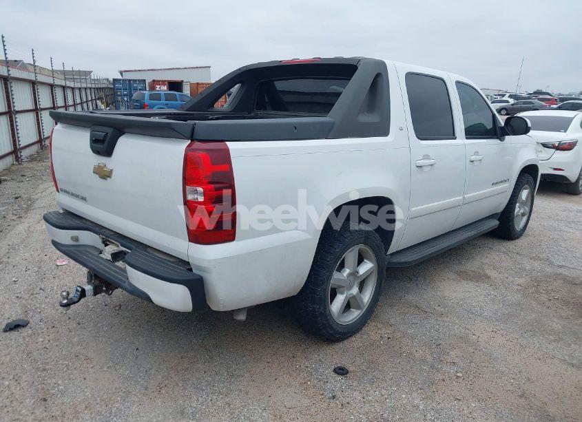 Photo 4 of 2007 Chevrolet Avalanche 1500 LT (VIN 3GNEC12J17G298600)