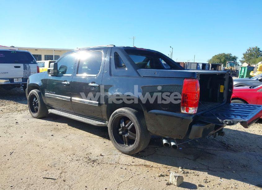 Photo 3 of 2008 Chevrolet Avalanche 1500 LT (VIN 3GNEC12J18G239810)