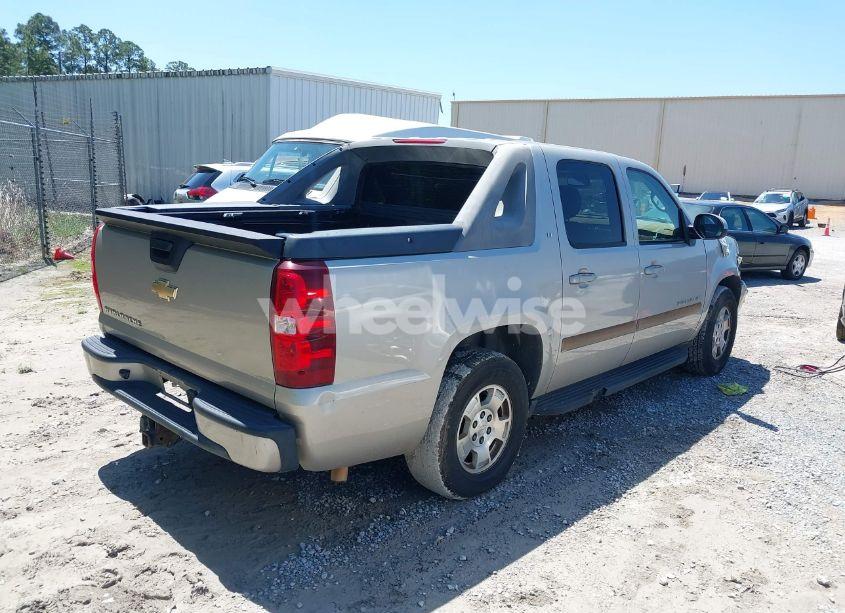 Photo 4 of 2007 Chevrolet Avalanche 1500 LT (VIN 3GNEC12J27G123076)