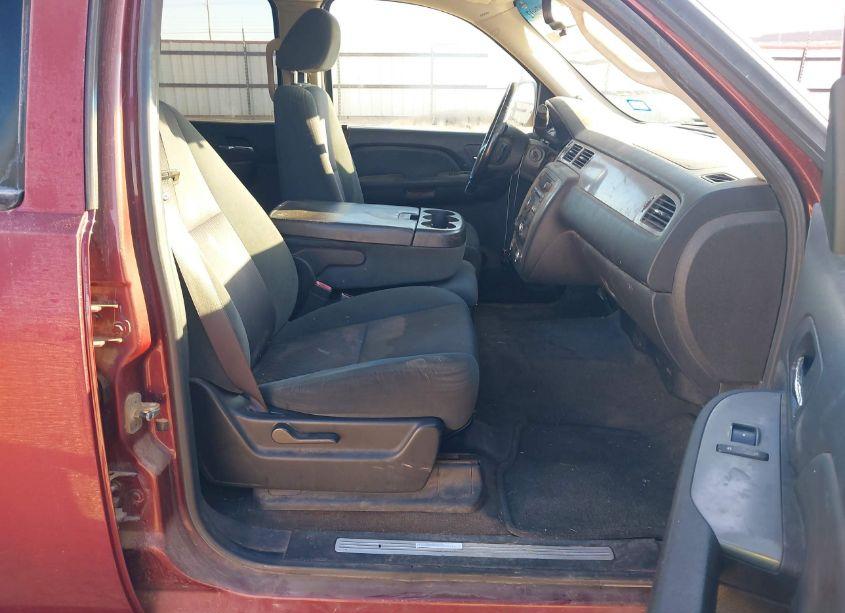 Photo 5 of 2009 Chevrolet Avalanche 1500 LS (VIN 3GNEC12J29G173902)