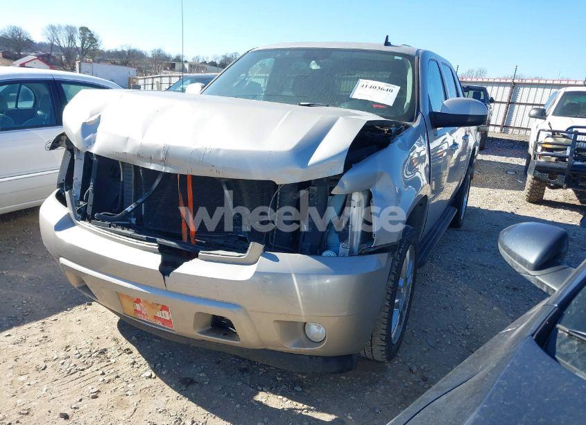 Photo 2 of 2007 Chevrolet Avalanche 1500 LT (VIN 3GNEC12J57G124285)