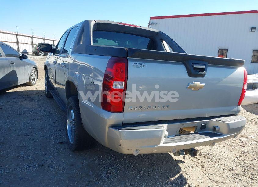 Photo 3 of 2007 Chevrolet Avalanche 1500 LT (VIN 3GNEC12J57G124285)