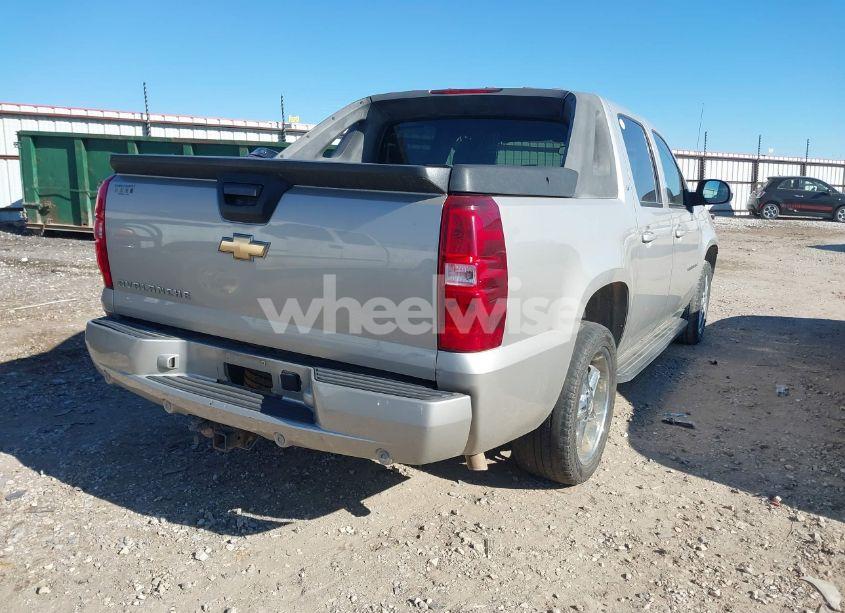 Photo 4 of 2007 Chevrolet Avalanche 1500 LT (VIN 3GNEC12J57G124285)