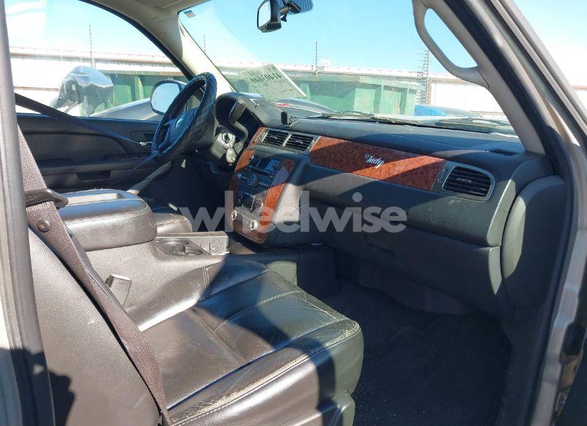 Photo 5 of 2007 Chevrolet Avalanche 1500 LT (VIN 3GNEC12J57G124285)