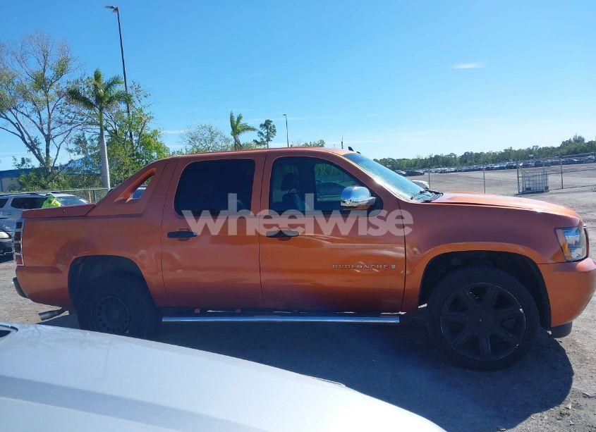 Photo 14 of 2007 Chevrolet Avalanche 1500 LS (VIN 3GNEC12J77G128676)