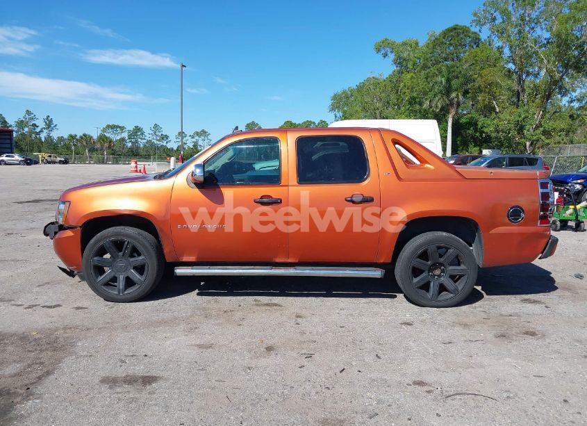 Photo 15 of 2007 Chevrolet Avalanche 1500 LS (VIN 3GNEC12J77G128676)