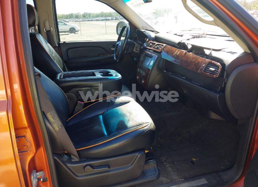 Photo 5 of 2007 Chevrolet Avalanche 1500 LS (VIN 3GNEC12J77G128676)