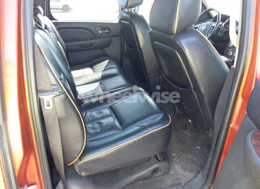 Photo 8 of 2007 Chevrolet Avalanche 1500 LS (VIN 3GNEC12J77G128676)