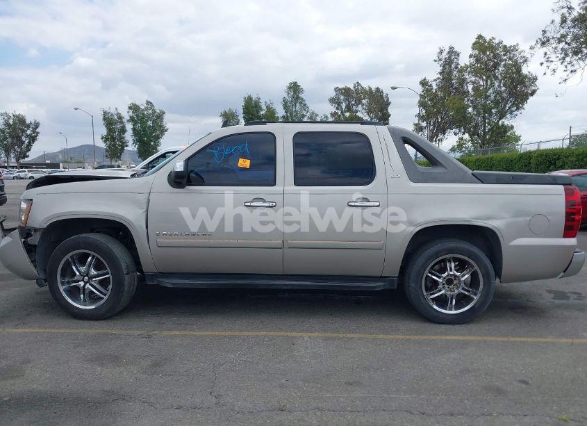 Photo 14 of 2008 Chevrolet Avalanche 1500 LTZ (VIN 3GNEC12J78G163560)