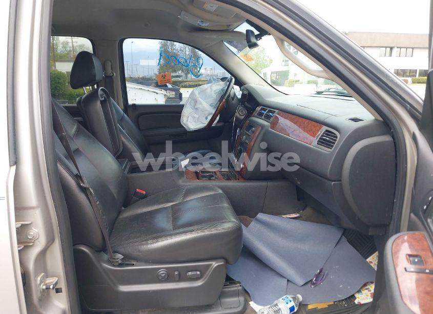 Photo 5 of 2008 Chevrolet Avalanche 1500 LTZ (VIN 3GNEC12J78G163560)