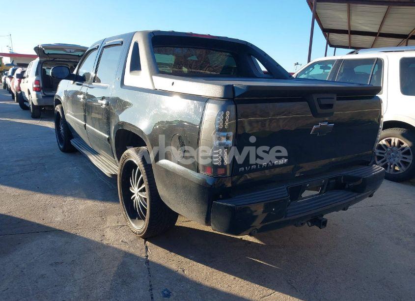 Photo 3 of 2007 Chevrolet Avalanche 1500 LT (VIN 3GNEC12J97G255185)