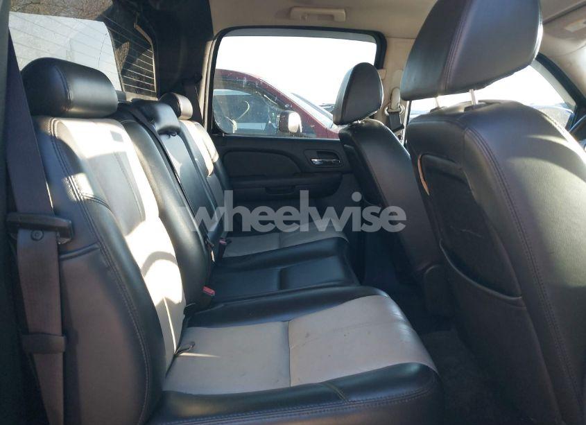 Photo 8 of 2007 Chevrolet Avalanche 1500 LT (VIN 3GNEC12J97G255185)