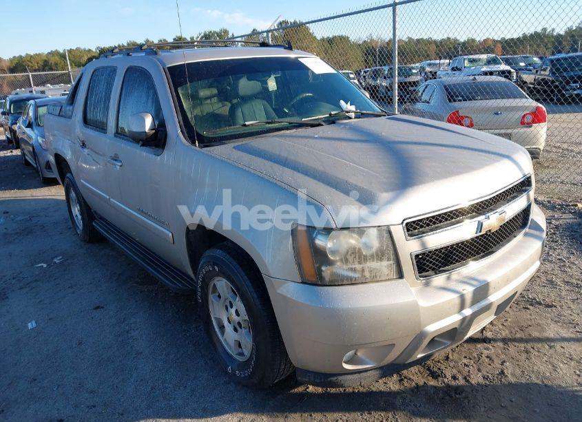 2007 Chevrolet Avalanche 1500 LT (VIN 3GNEC12J97G268311) main photo