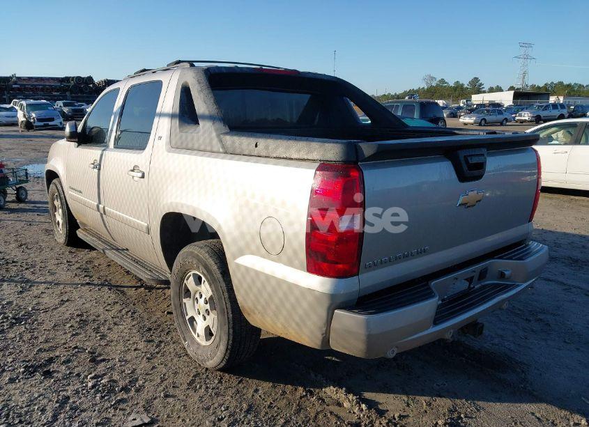 Photo 3 of 2007 Chevrolet Avalanche 1500 LT (VIN 3GNEC12J97G268311)