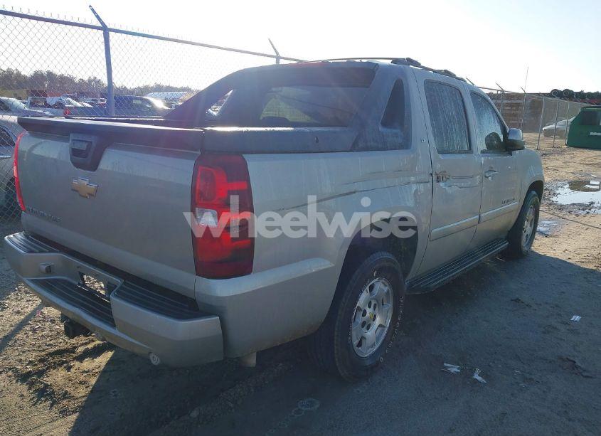 Photo 4 of 2007 Chevrolet Avalanche 1500 LT (VIN 3GNEC12J97G268311)