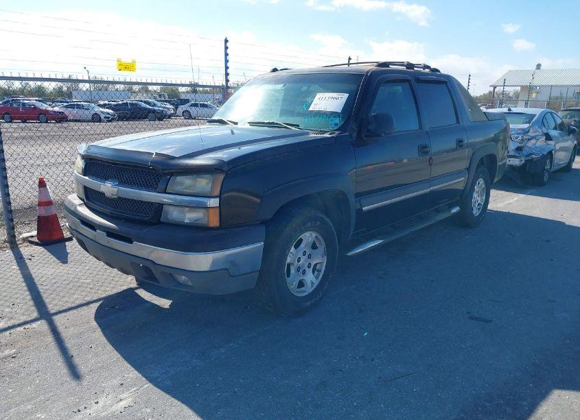 Photo 2 of 2004 Chevrolet Avalanche 1500 (VIN 3GNEC12T04G222413)