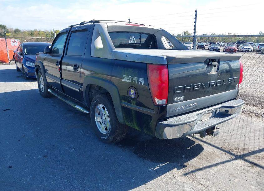 Photo 3 of 2004 Chevrolet Avalanche 1500 (VIN 3GNEC12T04G222413)