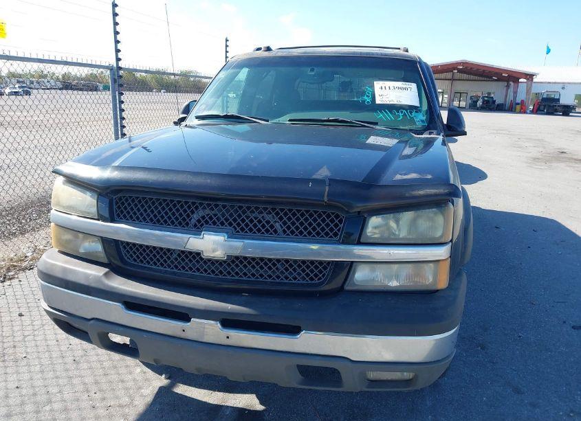 Photo 6 of 2004 Chevrolet Avalanche 1500 (VIN 3GNEC12T04G222413)