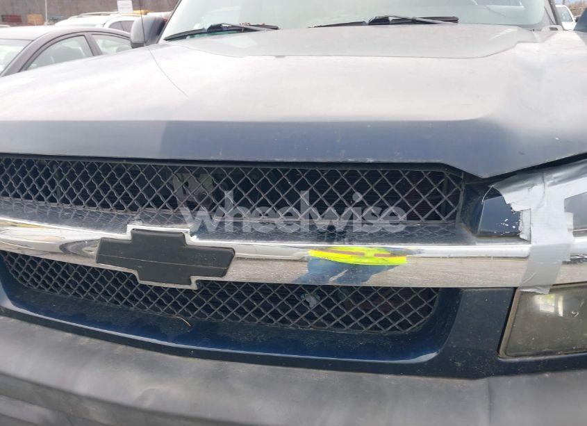 Photo 10 of 2004 Chevrolet Avalanche 1500 (VIN 3GNEC12T04G253578)