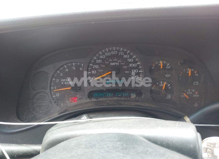 Photo 7 of 2004 Chevrolet Avalanche 1500 (VIN 3GNEC12T04G257212)