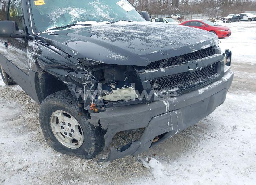 Photo 18 of 2004 Chevrolet Avalanche 1500 (VIN 3GNEC12T04G282465)