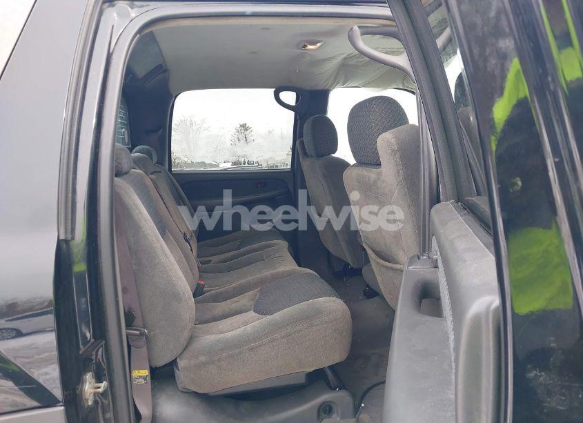 Photo 8 of 2004 Chevrolet Avalanche 1500 (VIN 3GNEC12T04G282465)