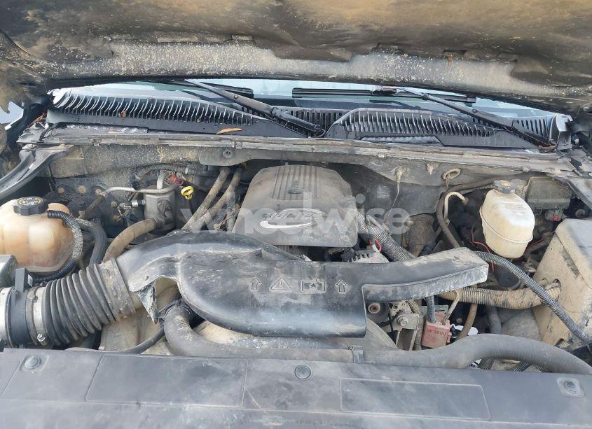 Photo 10 of 2004 Chevrolet Avalanche 1500 (VIN 3GNEC12T04G328800)