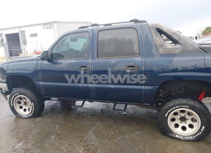 Photo 14 of 2004 Chevrolet Avalanche 1500 (VIN 3GNEC12T04G328800)