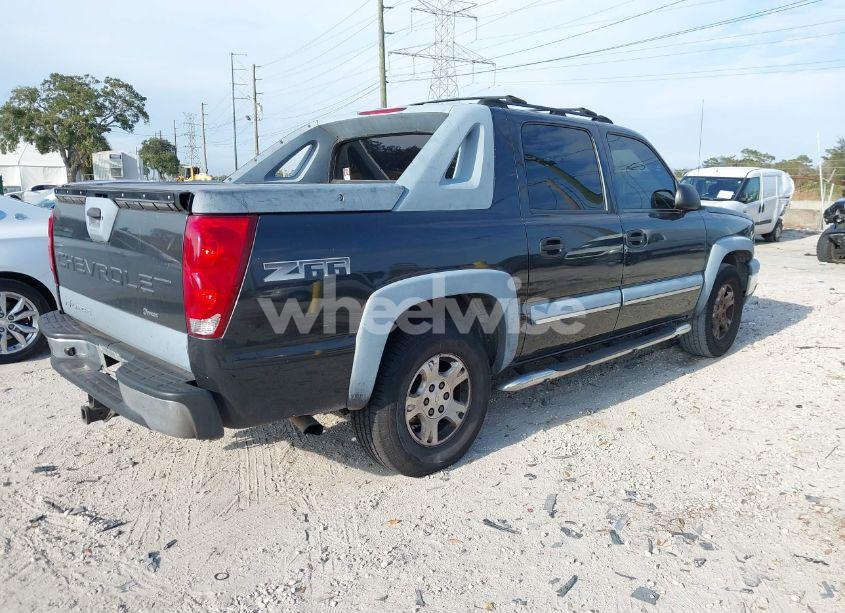 Photo 4 of 2004 Chevrolet Avalanche 1500 (VIN 3GNEC12T24G162652)