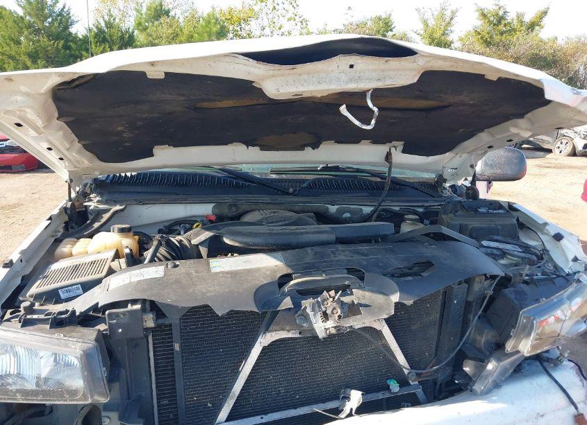 Photo 10 of 2004 Chevrolet Avalanche 1500 (VIN 3GNEC12T34G124170)