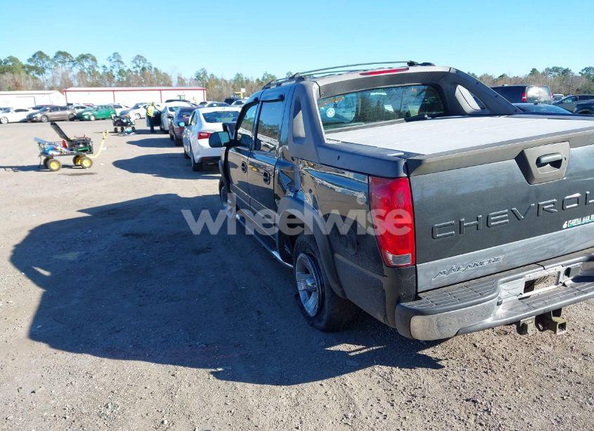 Photo 3 of 2004 Chevrolet Avalanche 1500 (VIN 3GNEC12T54G227378)