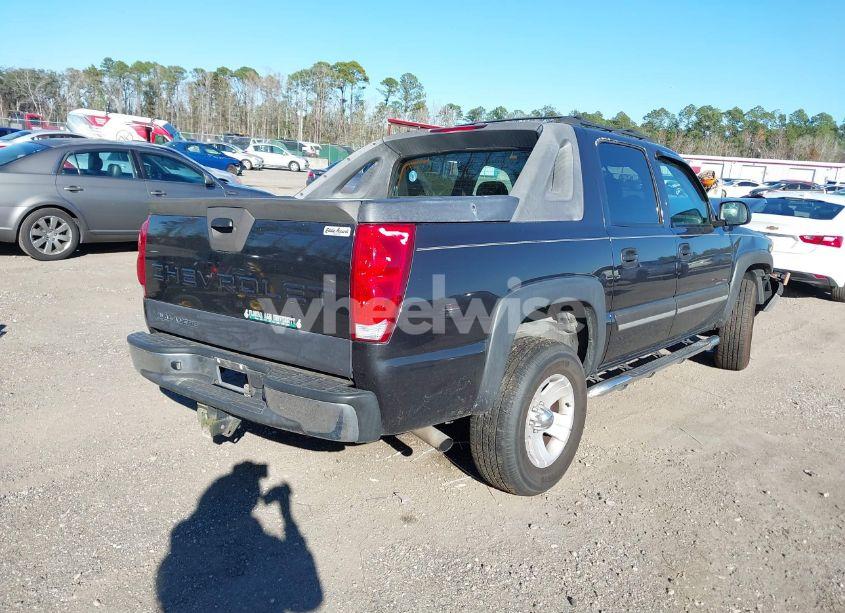 Photo 4 of 2004 Chevrolet Avalanche 1500 (VIN 3GNEC12T54G227378)
