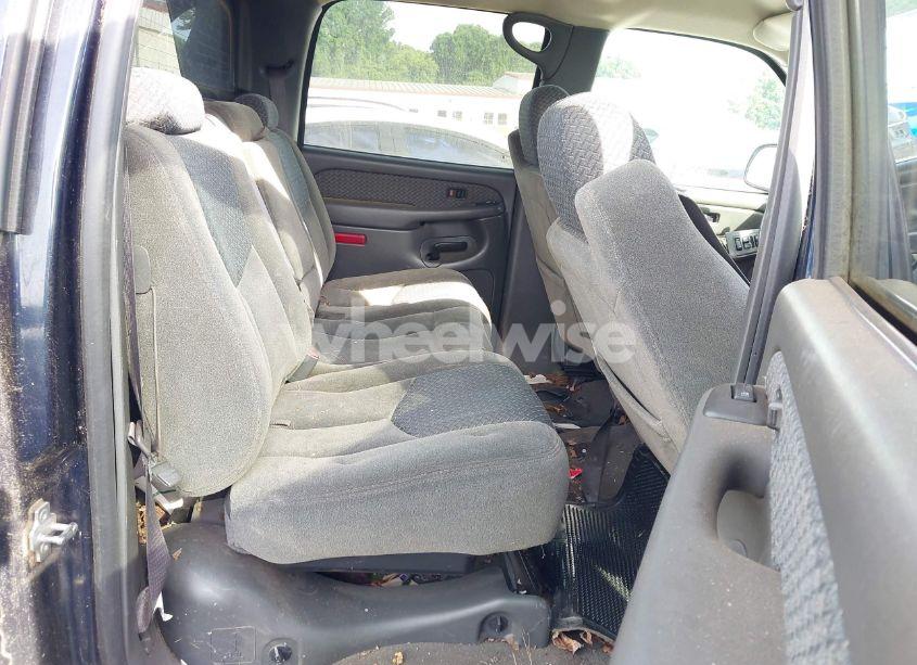 Photo 8 of 2004 Chevrolet Avalanche 1500 (VIN 3GNEC12T54G234377)