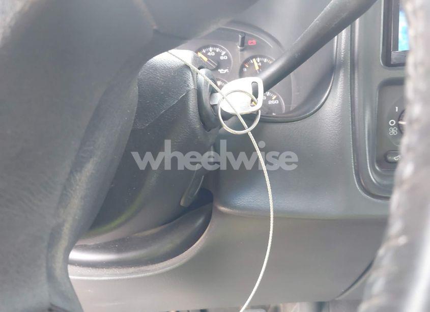 Photo 11 of 2004 Chevrolet Avalanche 1500 (VIN 3GNEC12T64G142212)